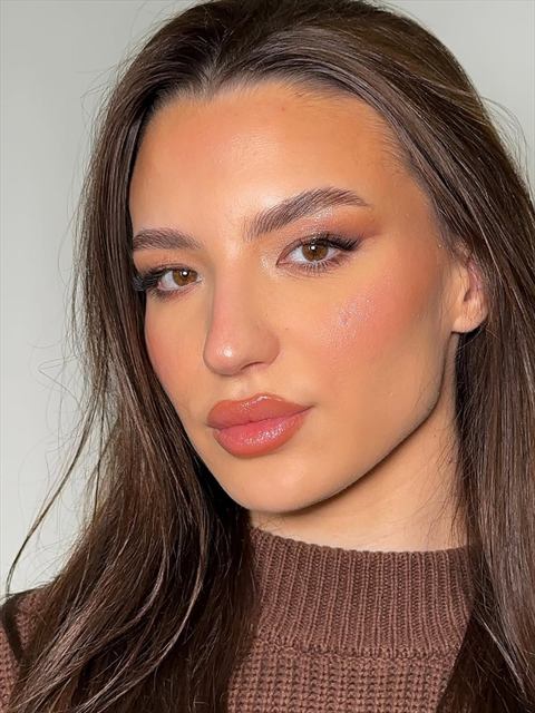 Bronze glow, makeup rad Jane Malinić